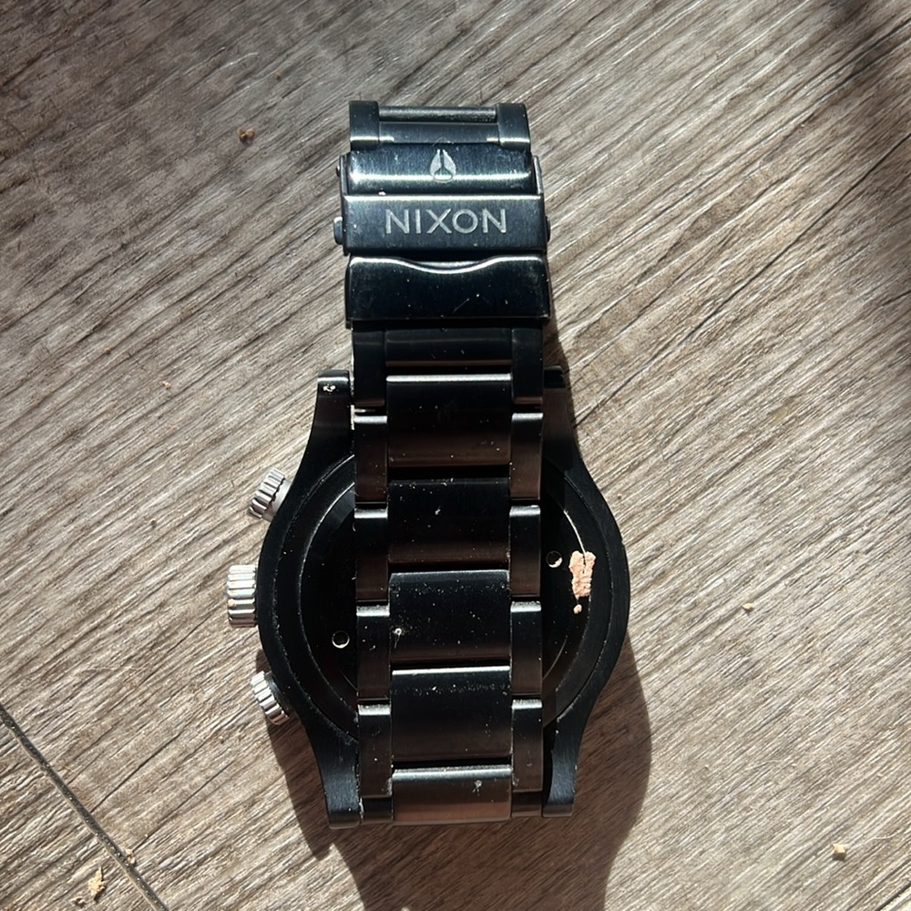 NIXON WATCH - Picture 2 of 5